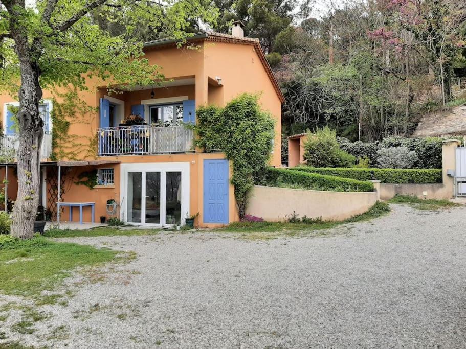 T.Belle Vue Panoramique Au Coeur Du Luberon 40M2 + Pergola . Jardin. P Lejlighed Apt Eksteriør billede